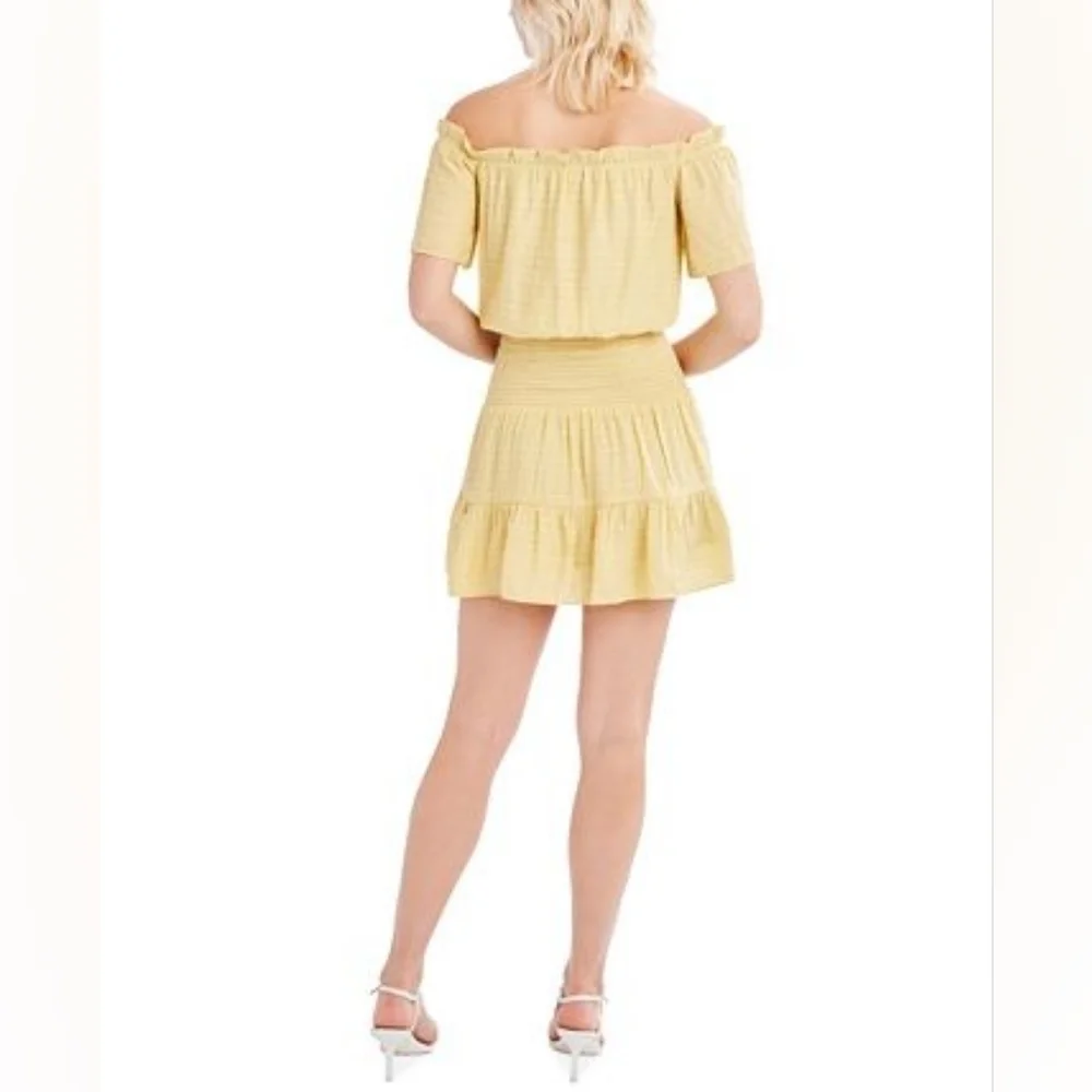 BCBGeneration Off The Shoulder Dress in Pale Banana - Picture 7 of 10